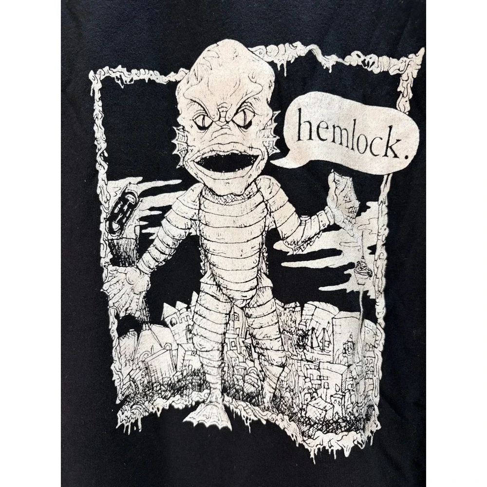 Vintage hemlock. Black T-Shirt Graphic Supernatural Goth Creature Size Medium M